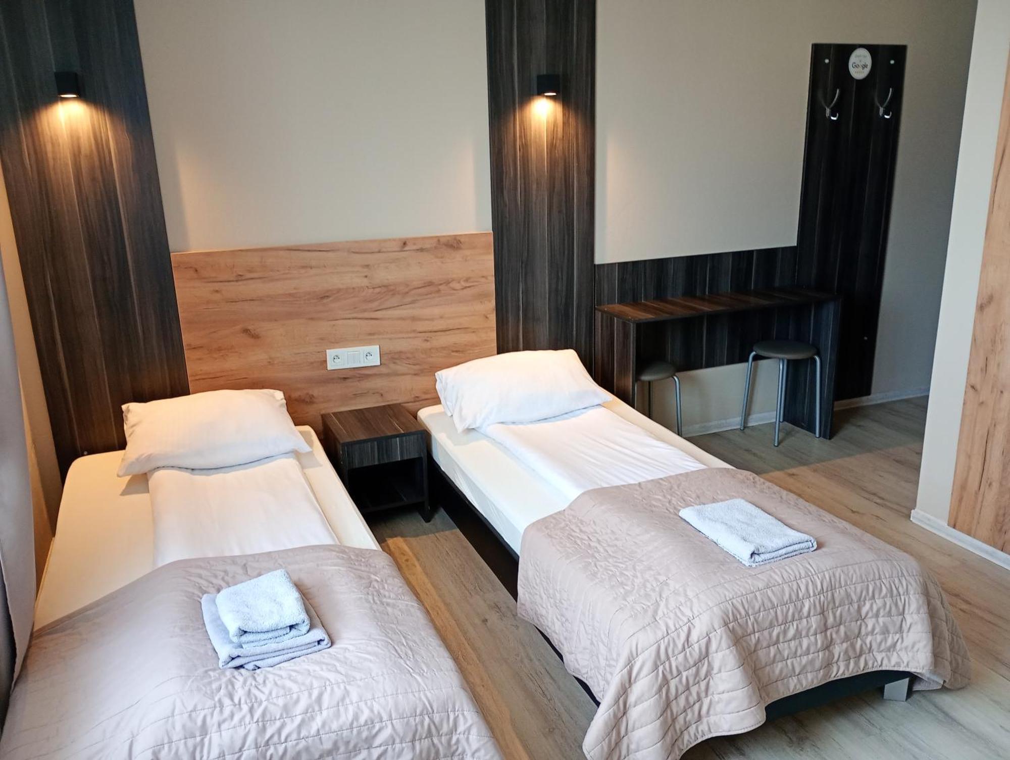 Good Night Noclegi & Strefa Z Sauna I Jacuzzi Ogolnodostepna Lub Na Wylacznosc Чеховице-Дзедзице Экстерьер фото