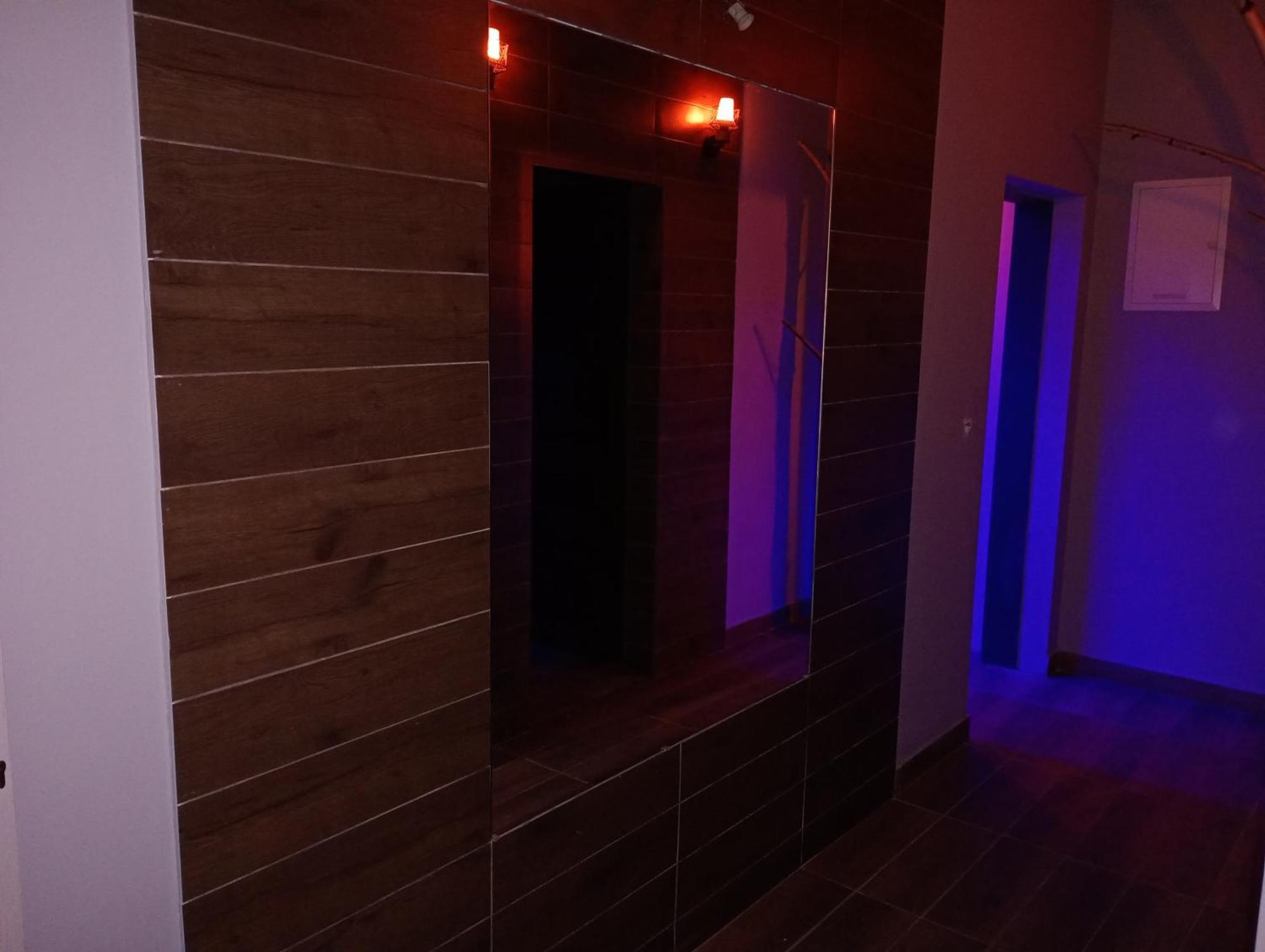Good Night Noclegi & Strefa Z Sauna I Jacuzzi Ogolnodostepna Lub Na Wylacznosc Чеховице-Дзедзице Экстерьер фото